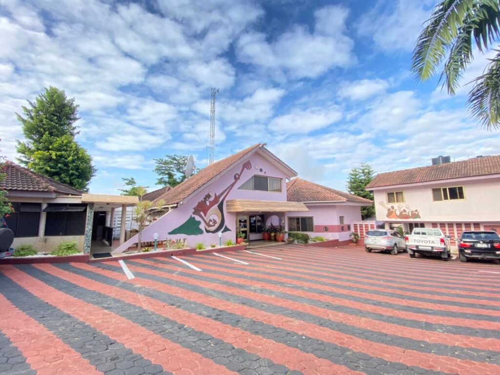 Royal Basin Resort